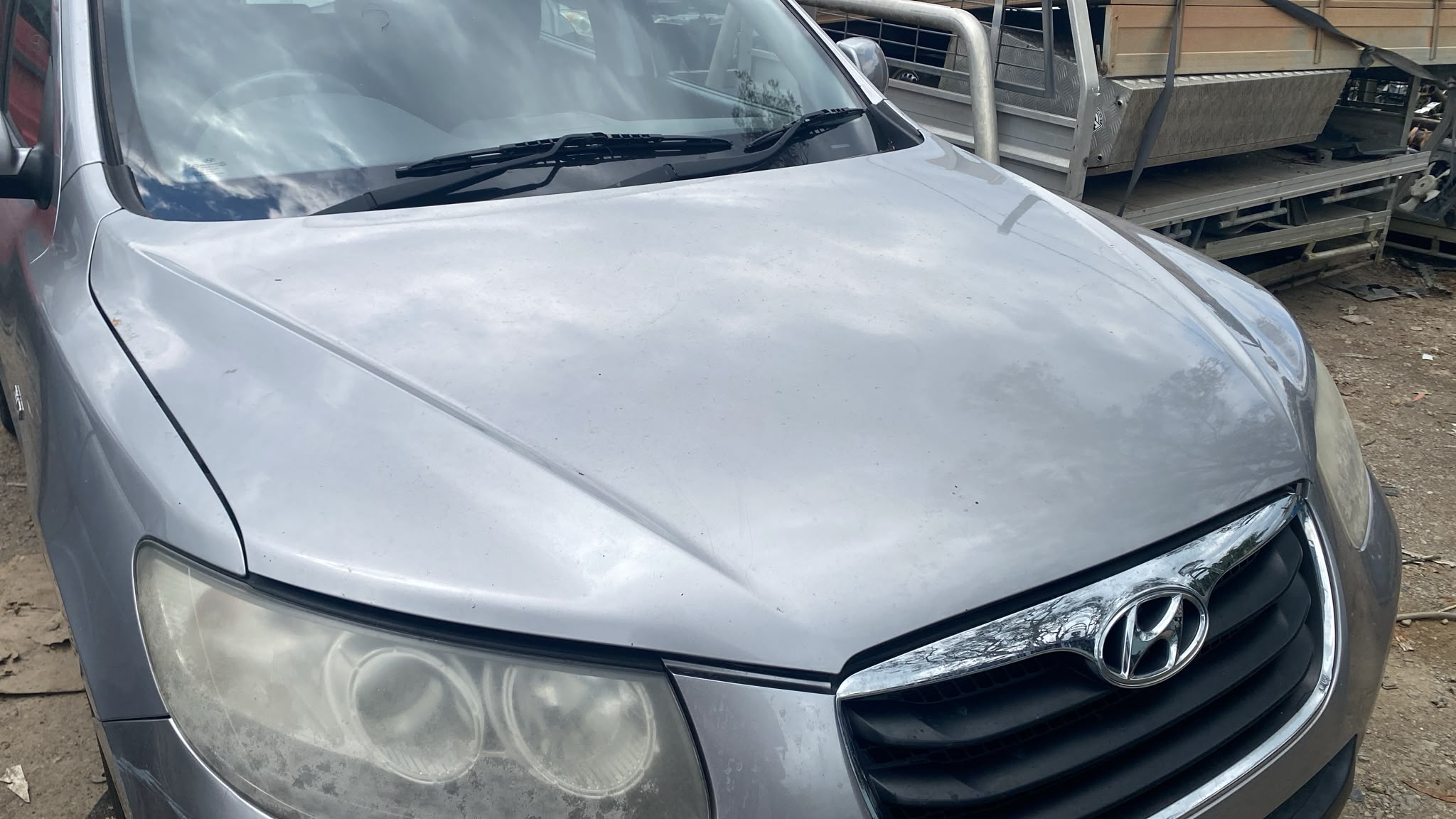 2010 Hyundai Santa Fe BONNET