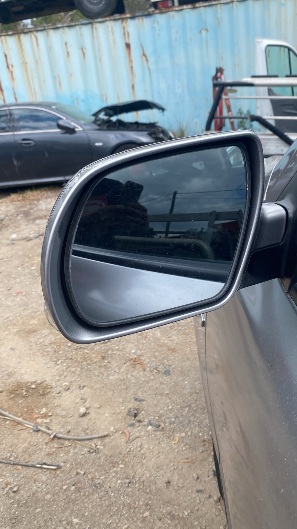 2010 Hyundai Santa Fe L/H MIRROR