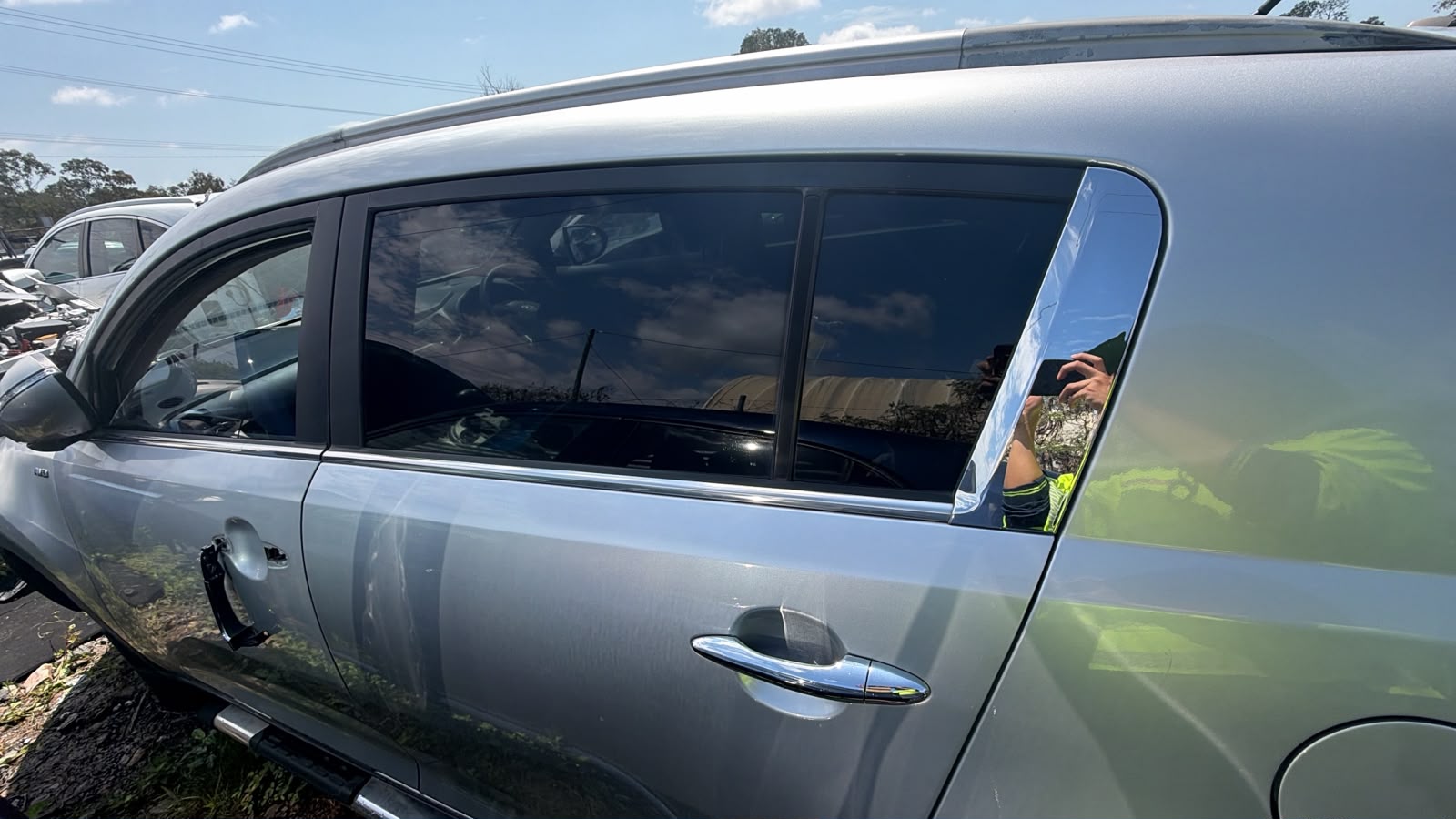 2011 Kia Sportage L/H REAR DOOR