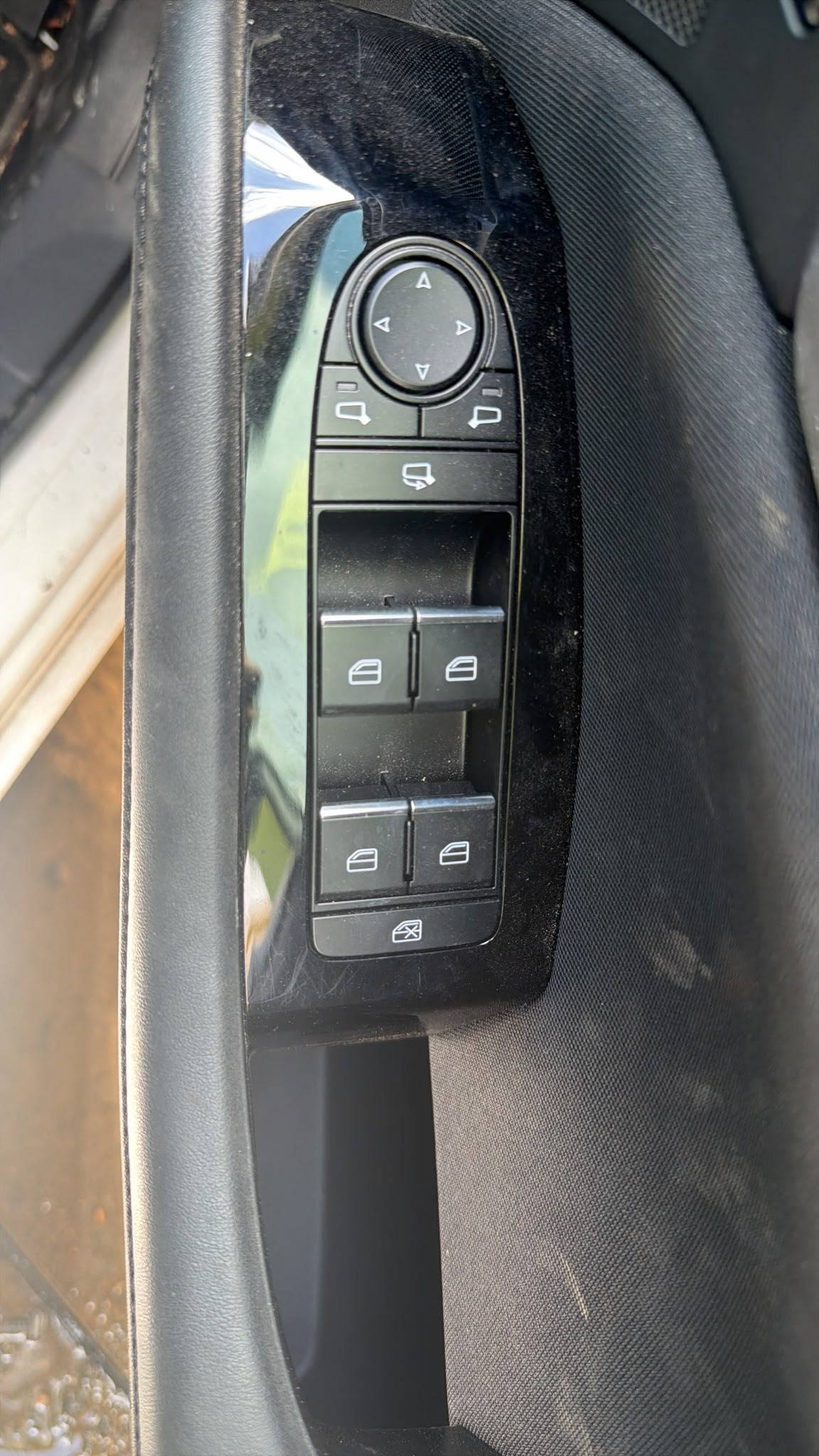2024 Mazda 3 MASTER SWITCH