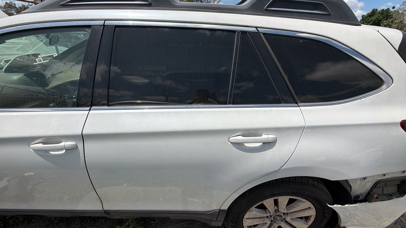 2015 Subaru Outback L/H Rear Door