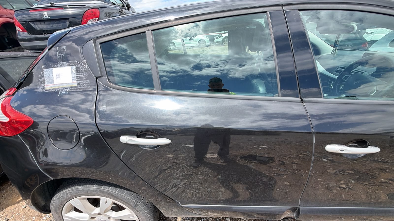 2011 Renault Megane R/H Rear Door