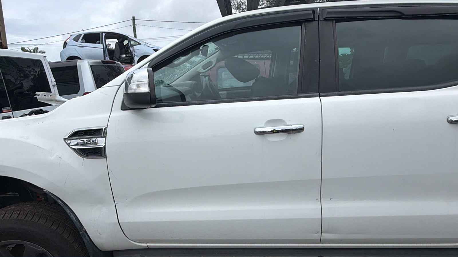 2016 Ford Ranger L/H FRONT DOOR
