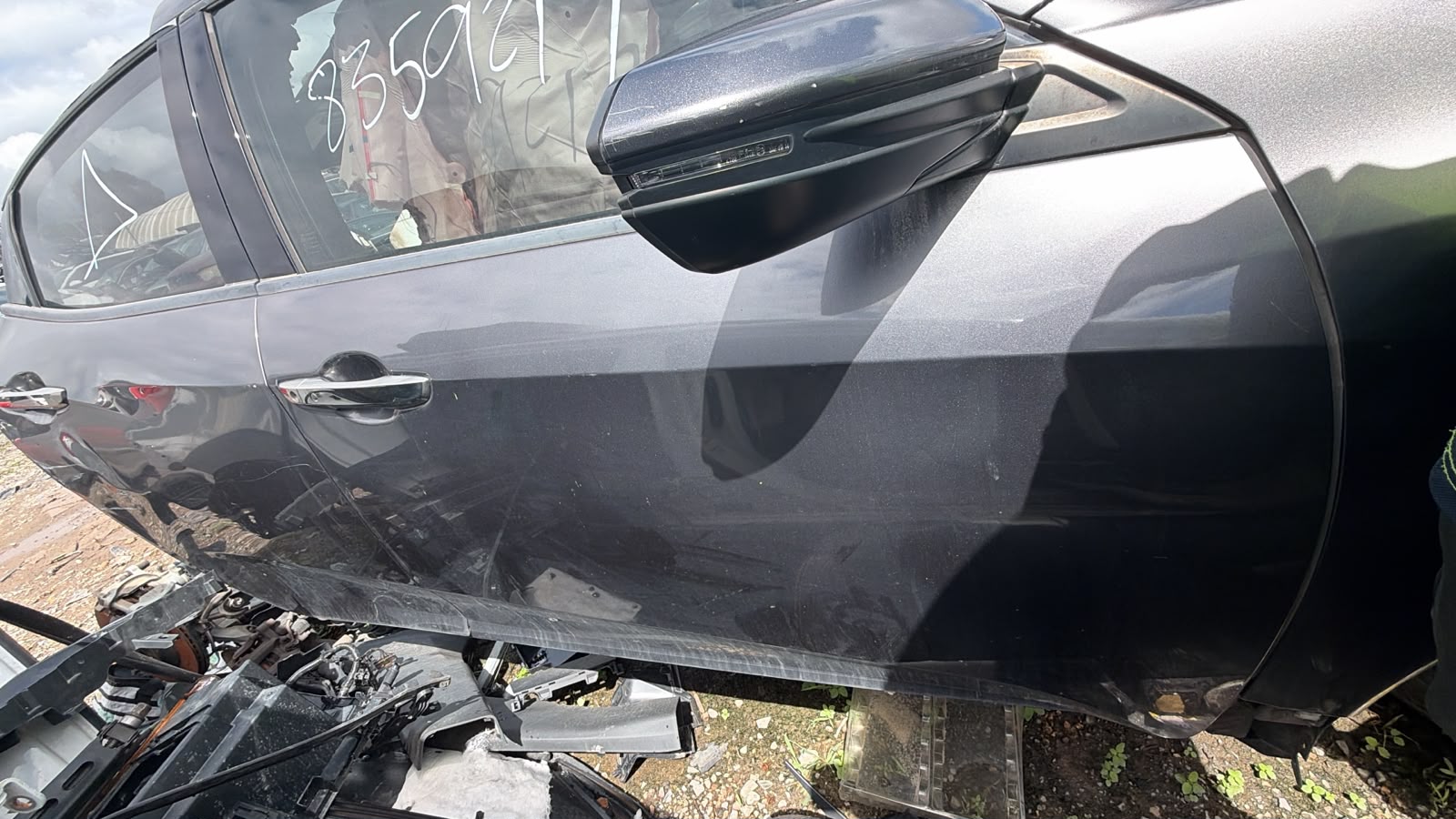 2017 Honda Civic R/H FRONT DOOR
