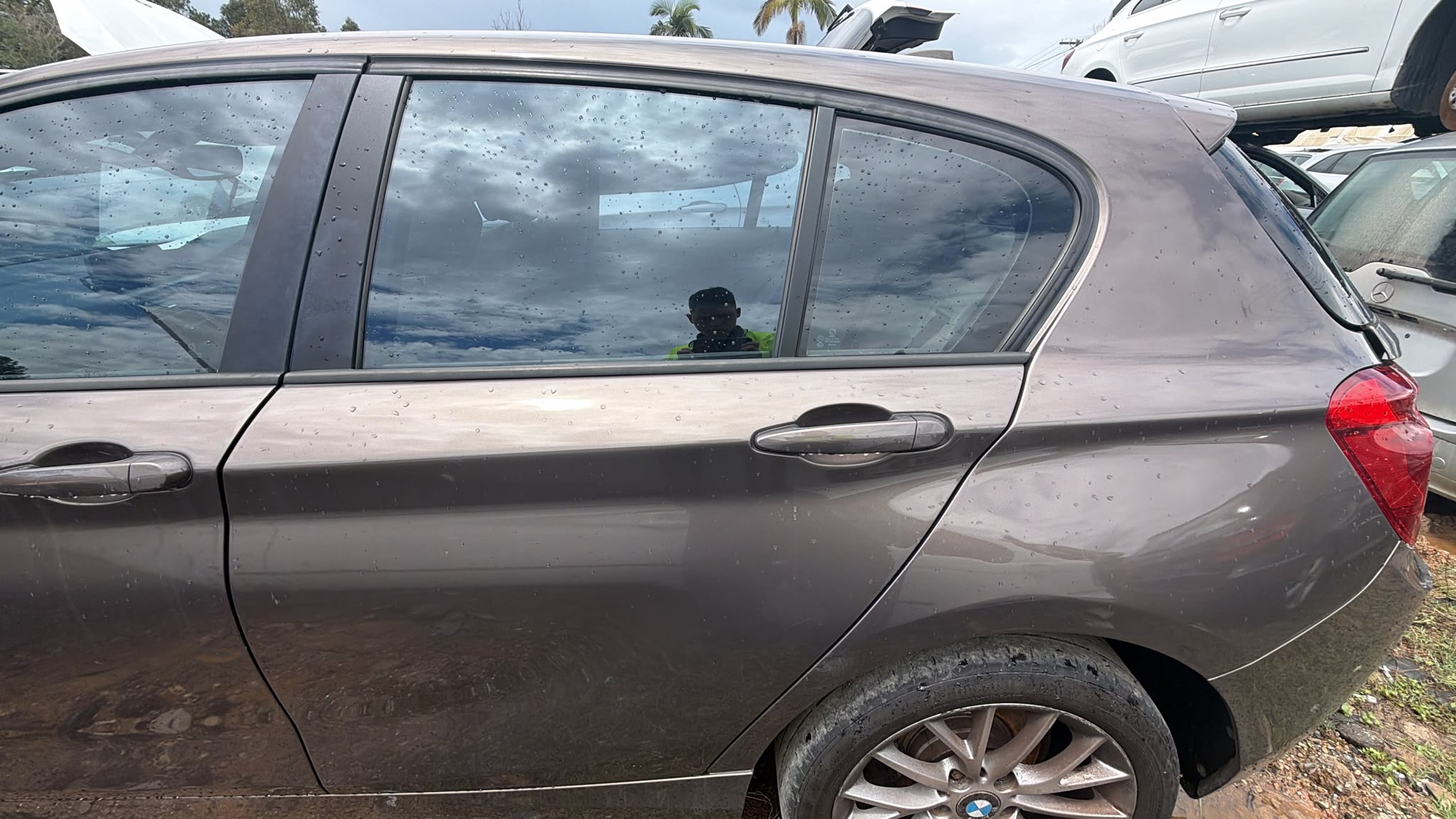 2013 BMW 118d L/H REAR DOOR