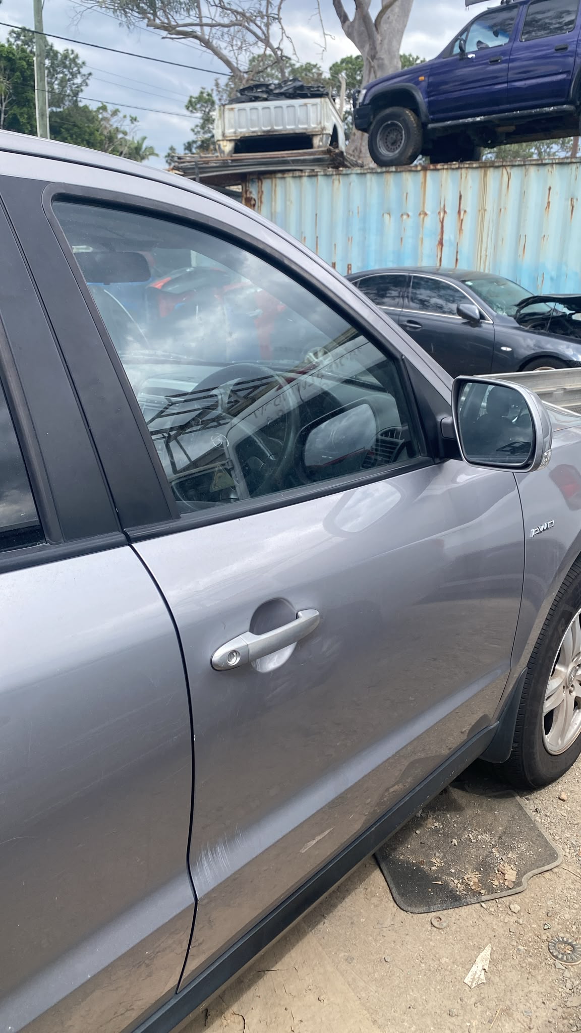 2010 Hyundai Santa Fe R/H FRONT DOOR