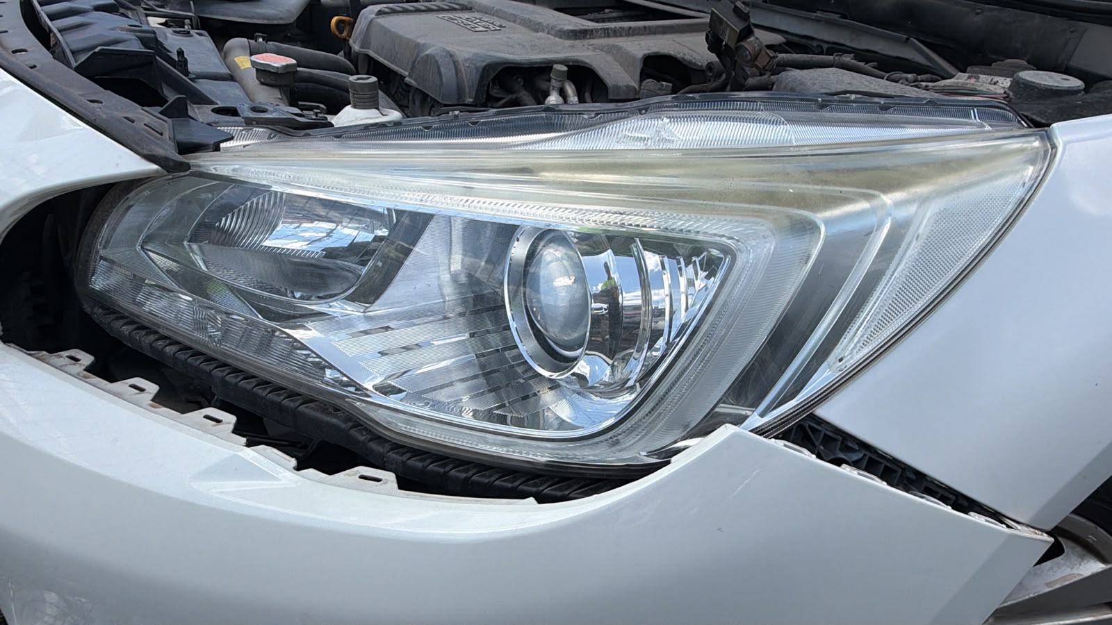 2015 Subaru Outback L/H Headlight