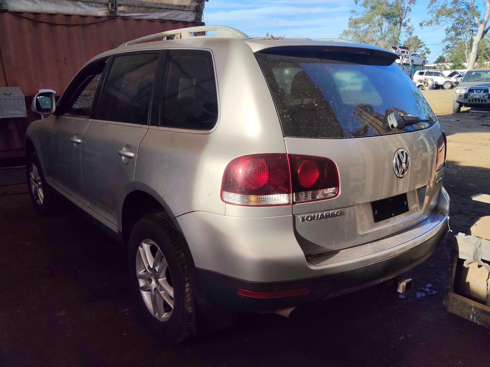 2008 VOLKSWAGEN TOAREG LH REAR DOOR