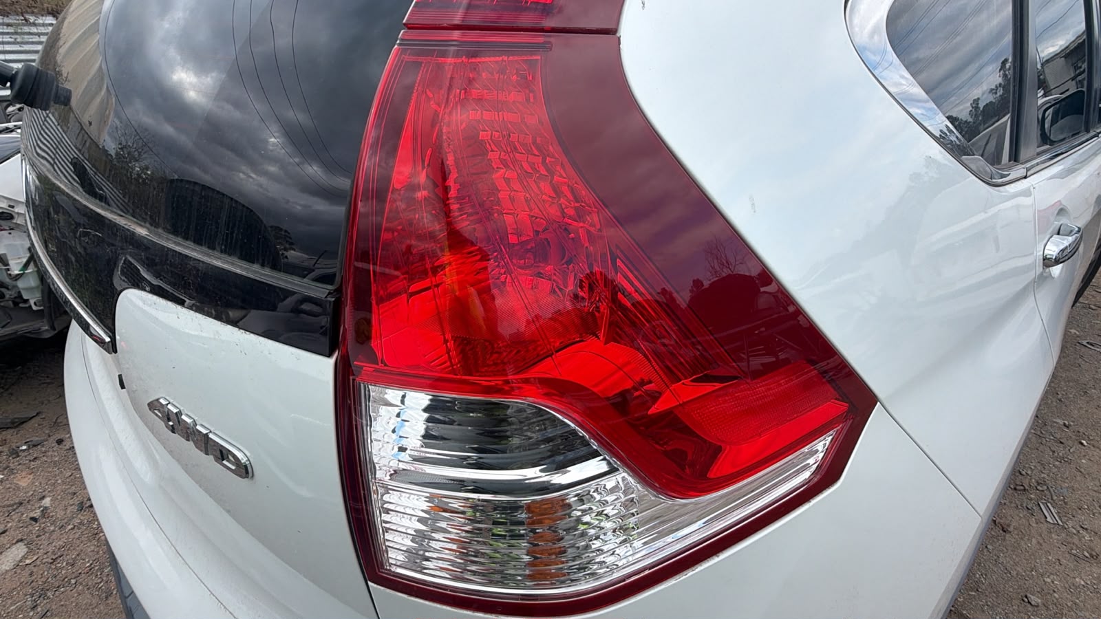 2013 Honda CR-V R/H Taillight