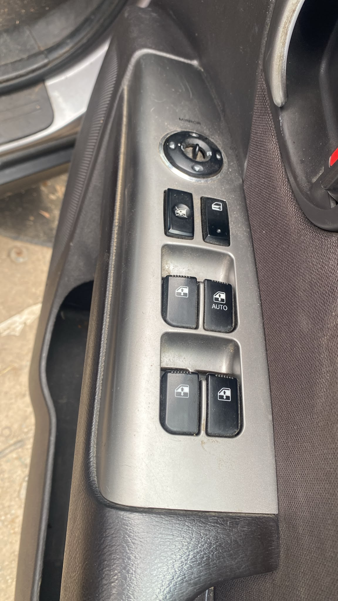 2010 Hyundai Santa Fe MASTER SWITCH