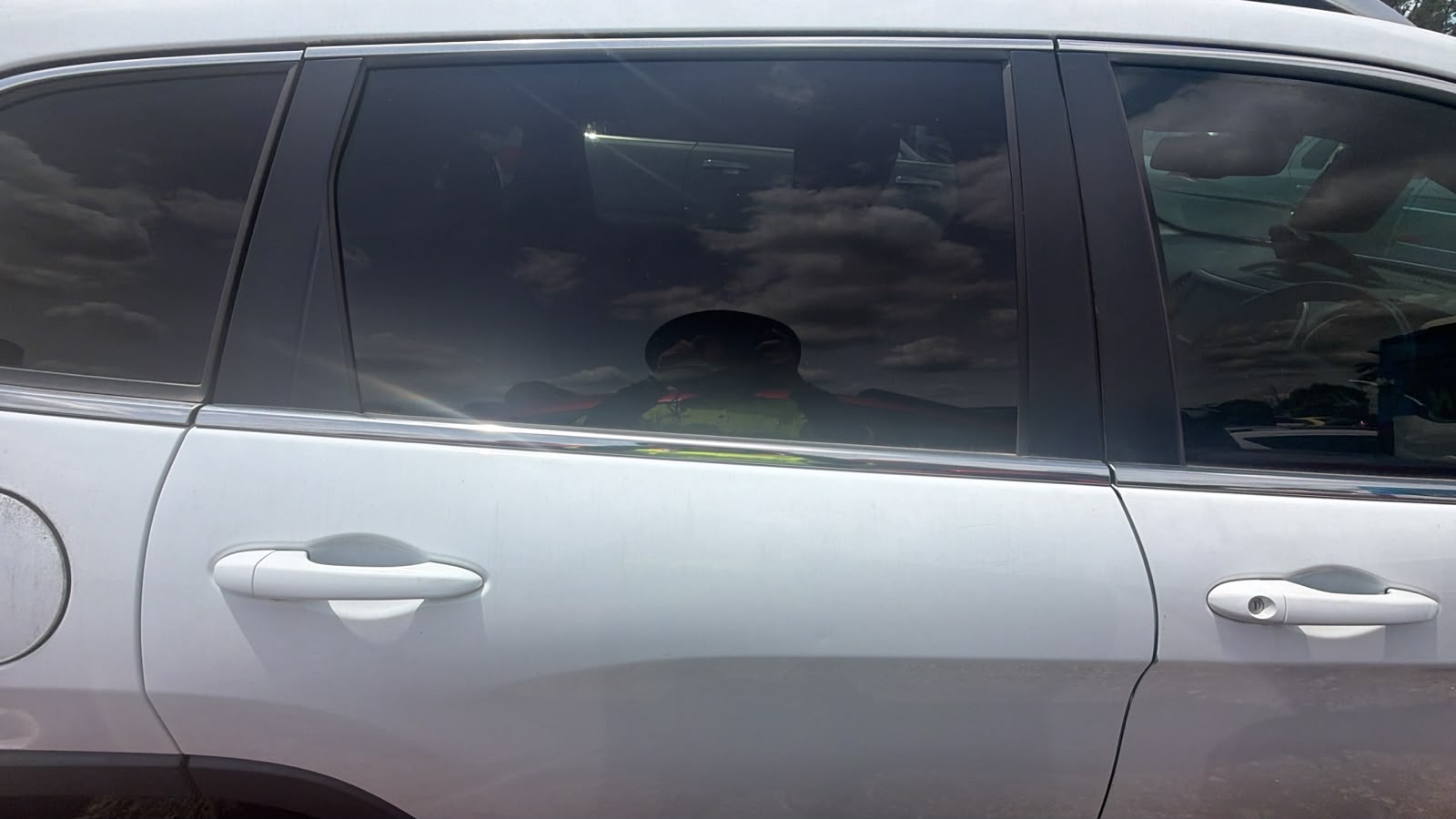 2014 Jeep Cherokee R/H REAR DOOR