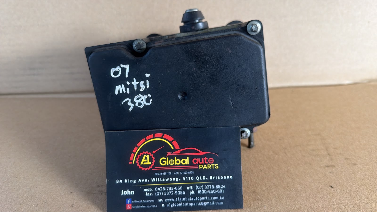 2007 Mitsubishi 380 ABS Pump Module