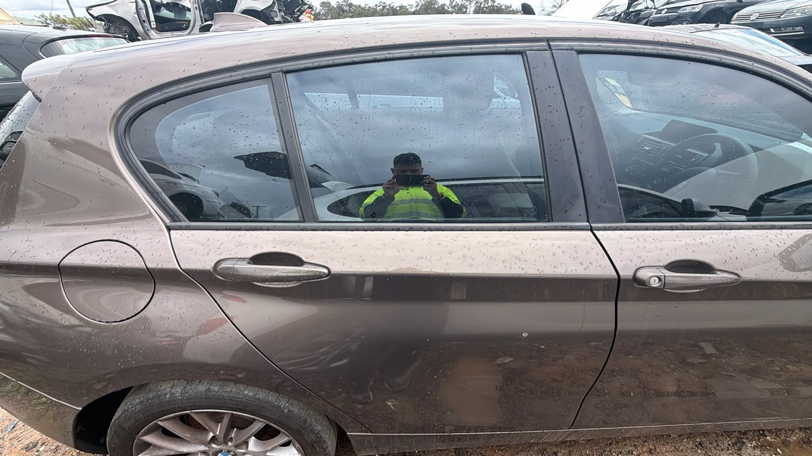 2013 BMW 118d R/H REAR DOOR