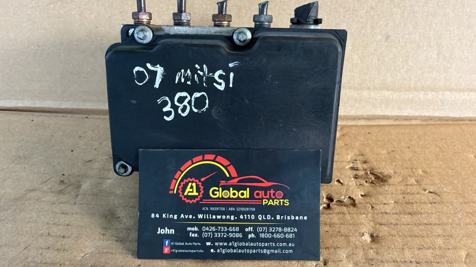 2007 Mitsubishi 380 ABS Pump Module