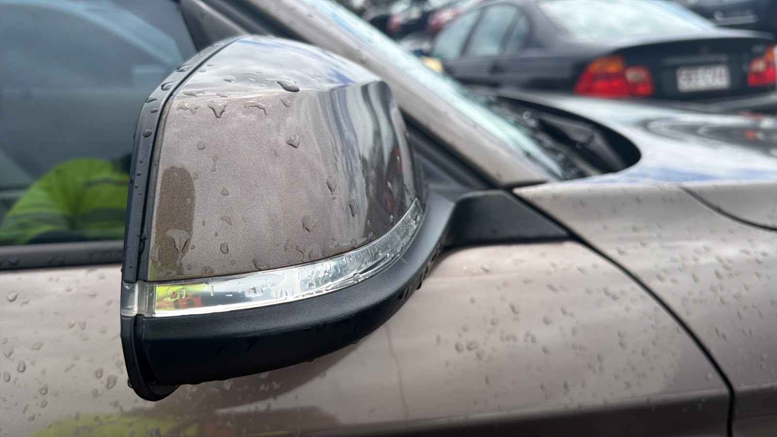 2013 BMW 118d R/H MIRROR