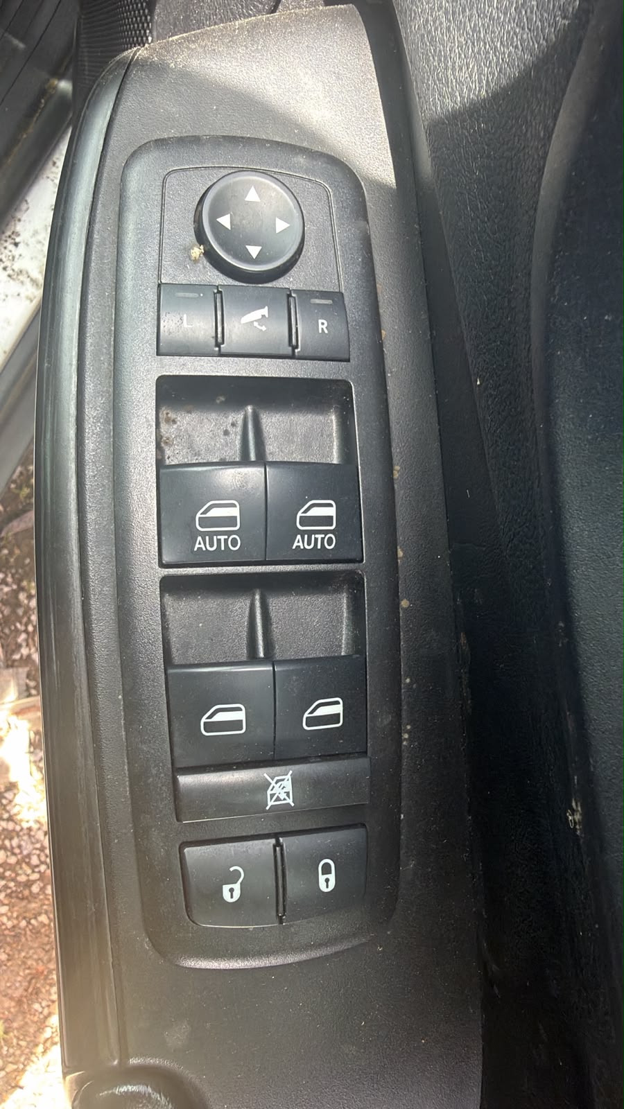 2014 Jeep Cherokee MASTER SWITCH
