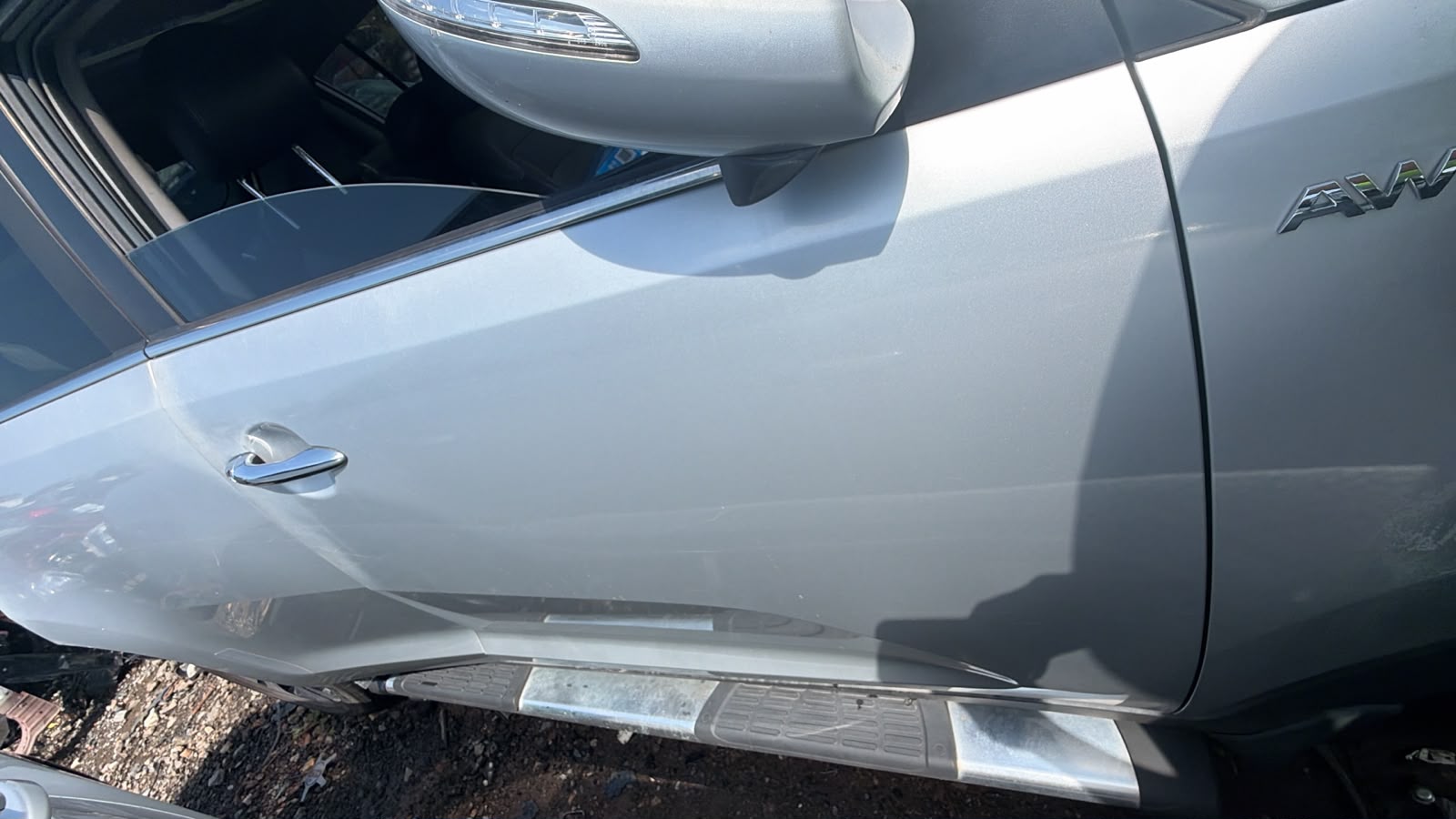 2011 Kia Sportage R/H FRONT DOOR