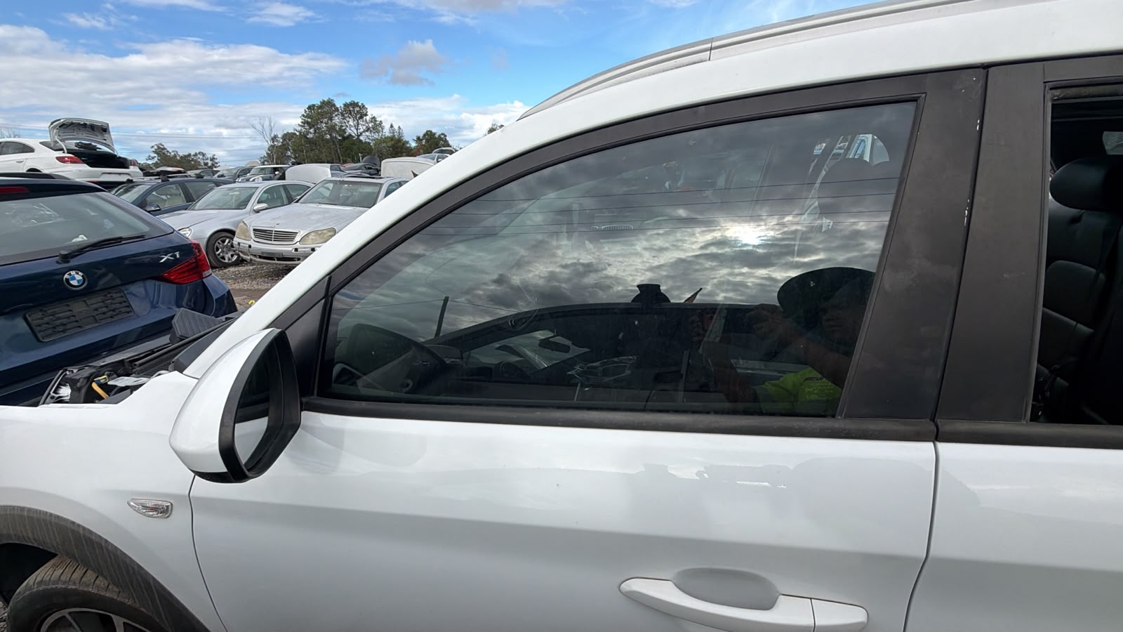 2017 Hyundai Tucson L/H Front Door