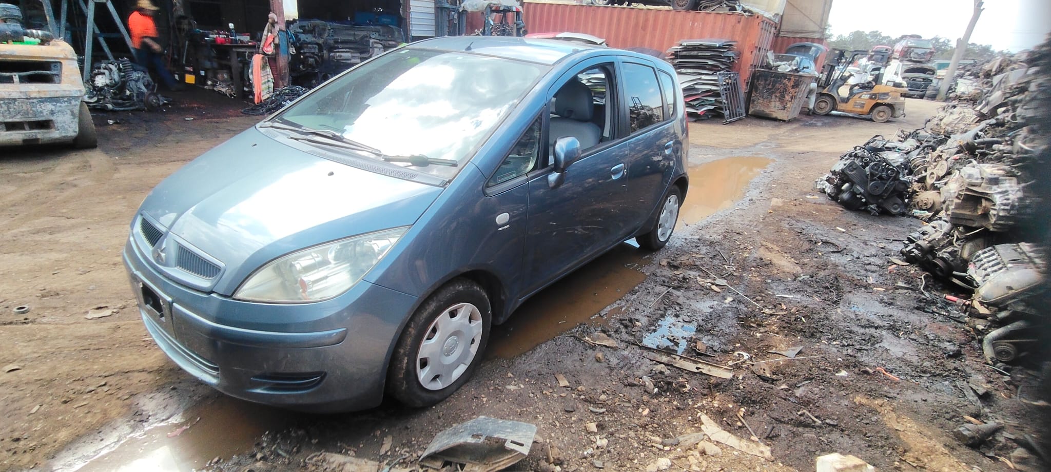 2005 Mitsubishi Colt